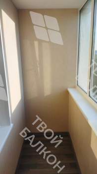 Остекление и отделка балкона в многоквартирном доме