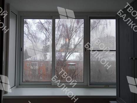 Отделка балкона с холодным остеклением Provedal и выносом остекления