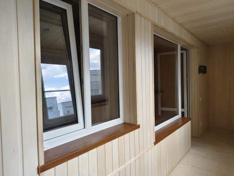 Отделка лоджии вагонкой с покраской