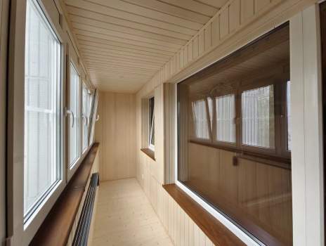 Отделка лоджии вагонкой с покраской