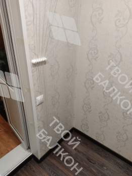 Остекление и отделка балкона под ключ панелями ПВХ и ламинатом