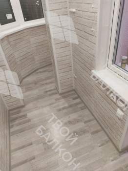 Отделка балкона с установкой теплого пола