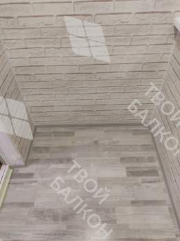 Отделка балкона с установкой теплого пола