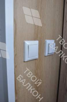 Остекление лоджии окнами с мультифункциональным стеклопакетом и отделка