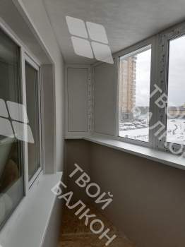 Остекление и отделка балкона