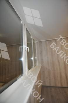 Отделка балкона под ключ с теплым остеклением ПВХ Brusbox