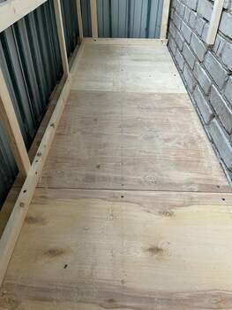 Отделка и остекление П-образного балкона без утепления, в кирпичном доме