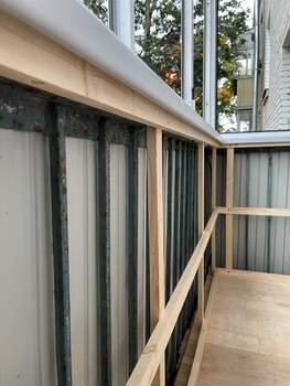 Отделка и остекление П-образного балкона без утепления, в кирпичном доме