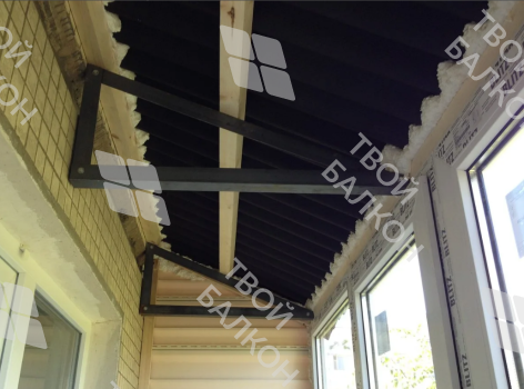 Остекление балкона и изготовление крыши